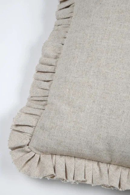 Pernă decorativă Aline 40X40 cm, culoare bej, cu volan, 81% bumbac 19% in - imagine 5