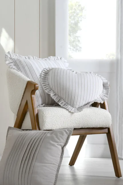 Pernă decorativă Josephine 45X45 cm, culoare bej, 45% poliester 55% bumbac - imagine 5